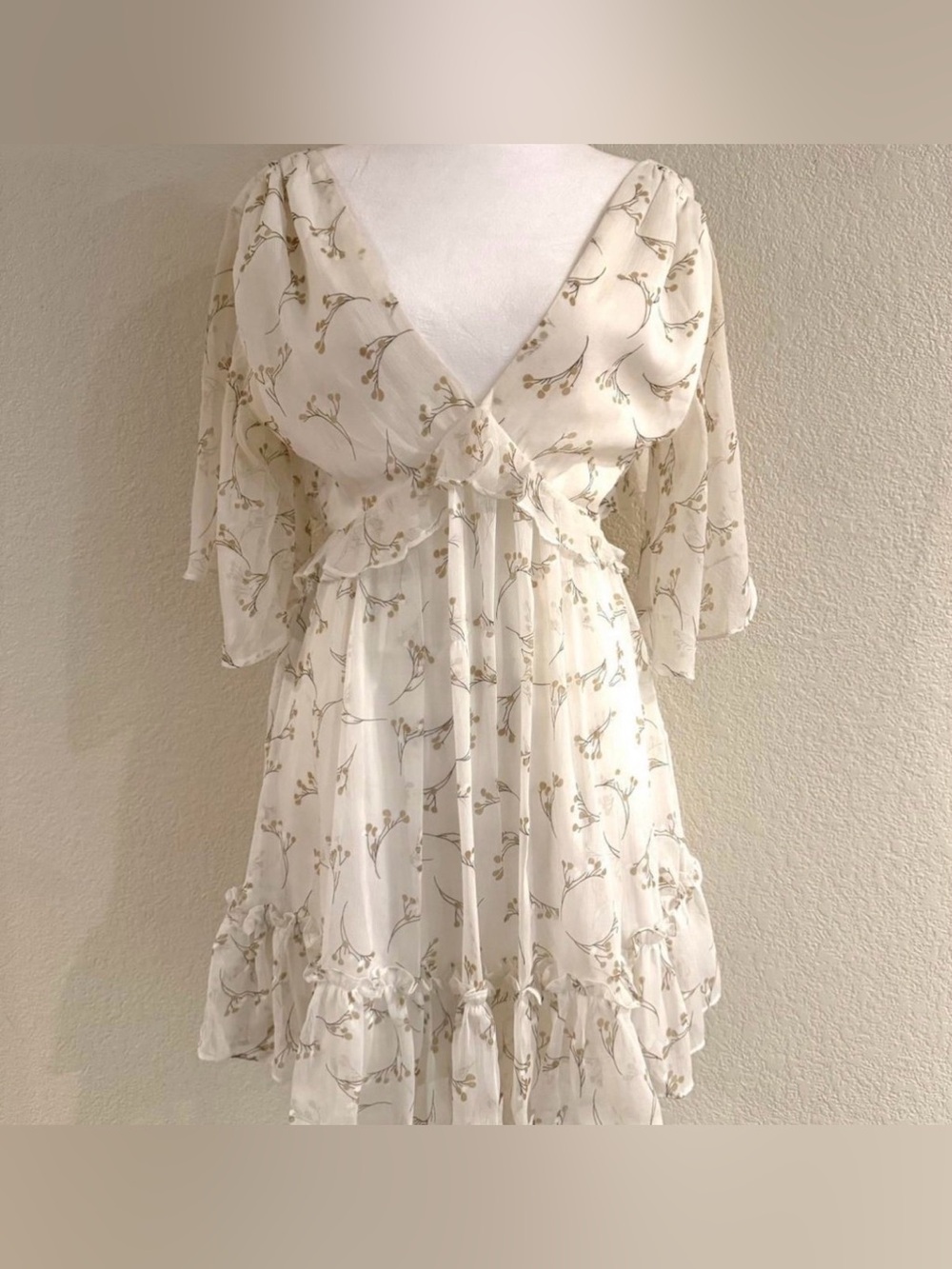Polly Flowy Backless Dress